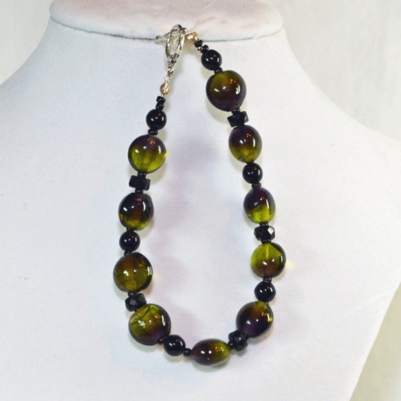 Hand Crafted Jewelry - Beautiful Handmade Beaded Bracelet